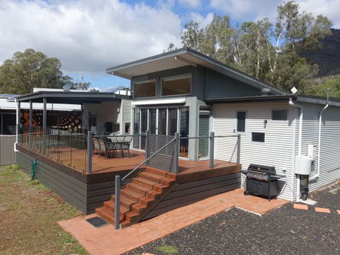 Hemley House - Melbourne Tourism 0