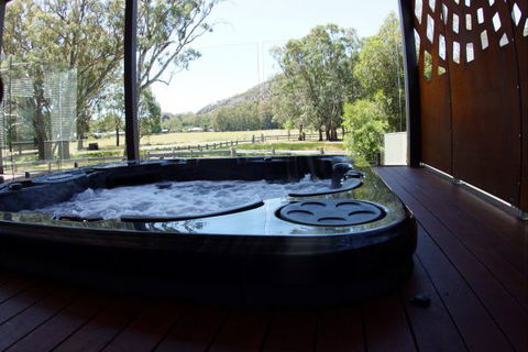 Hemley House - Melbourne Tourism 3