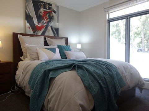 Hemley House - Melbourne Tourism 4