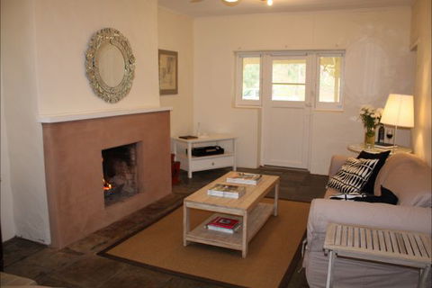 Hughes Park Cottage & Weddings - Melbourne Tourism 3
