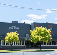 Adelaide Royal Coach - Melbourne Tourism