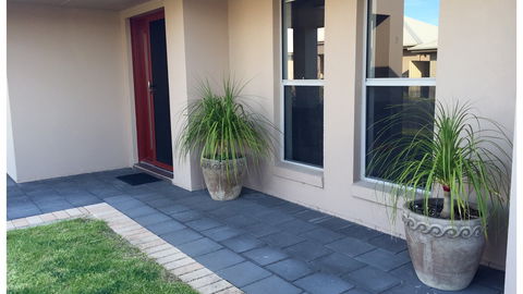 Adore 6 Villa - Melbourne Tourism 9