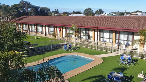 Lacepede Bay Motel & Restaurant - Melbourne Tourism 0