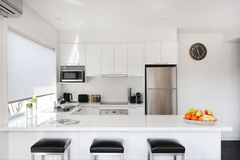 Mansi On Raymond - Melbourne Tourism 2