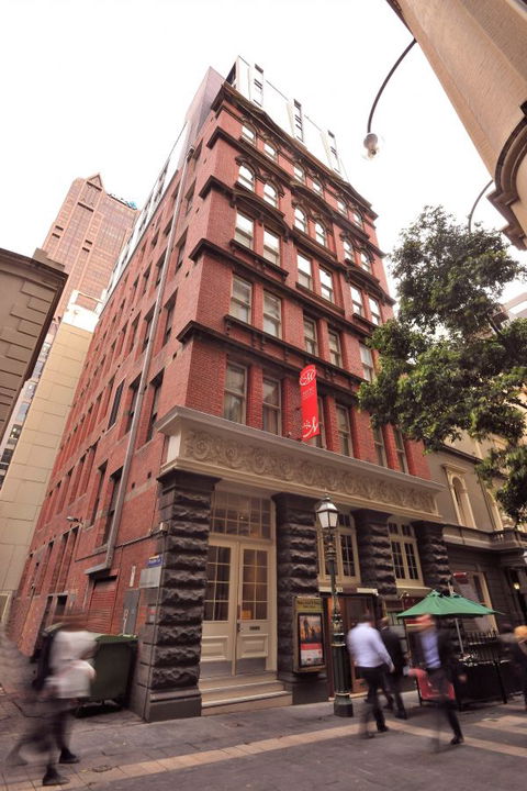 Metro Apartments On Bank Place - Melbourne Tourism 2