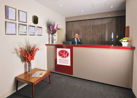 Metro Apartments On Bank Place - Melbourne Tourism 3
