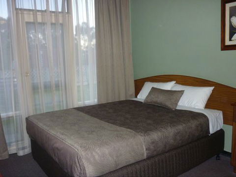 Naracoorte Hotel/Motel - Melbourne Tourism 0
