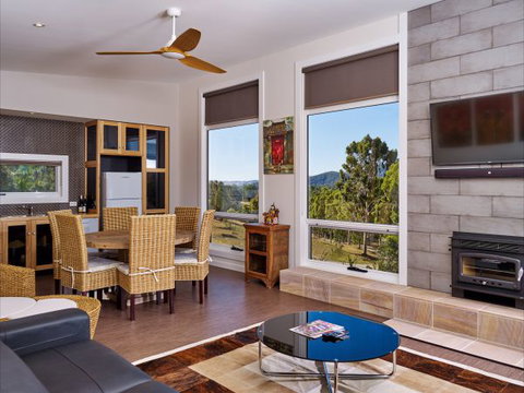 Panoramia Villas - Melbourne Tourism 7