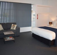 Penguin Seaside Motel - Melbourne Tourism