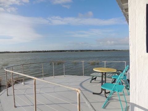 PS Federal Retreat Goolwa - Melbourne Tourism 4