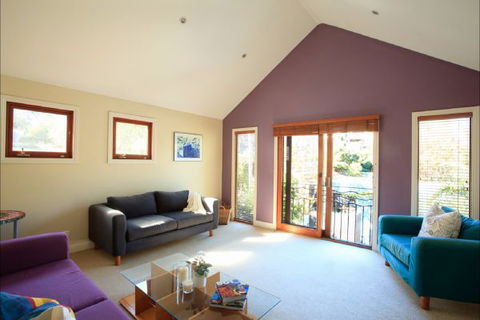 Queens Park Beach House - Melbourne Tourism 4