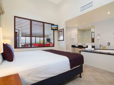 Saltwater Luxury Apartments - Melbourne Tourism 3