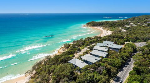 Stradbroke Island Beach Hotel | Spa Resort - Melbourne Tourism 1