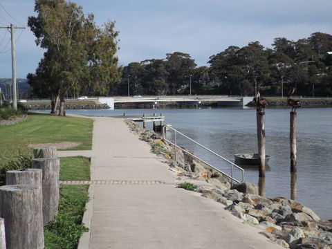 Surfside Holiday Apartments - Melbourne Tourism 7