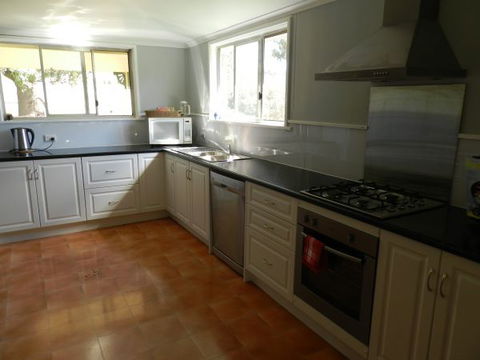 Tarrabandra Fishing Retreat - Melbourne Tourism 5