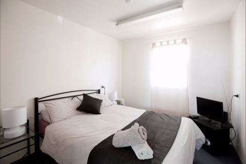 The Nook Backpackers - Melbourne Tourism 1