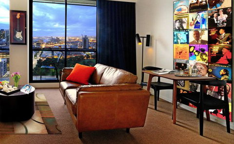 The Jazz Corner Hotel - Melbourne Tourism 4