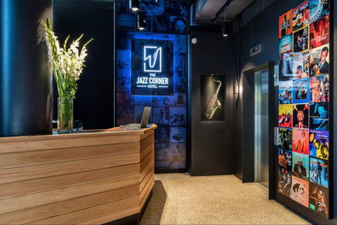 The Jazz Corner Hotel - Melbourne Tourism 7