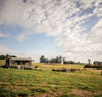 Wines for Joanie Cottage - Melbourne Tourism