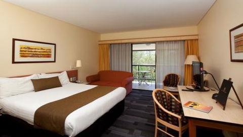 Alice Springs Resort–Mercure - Melbourne Tourism 0