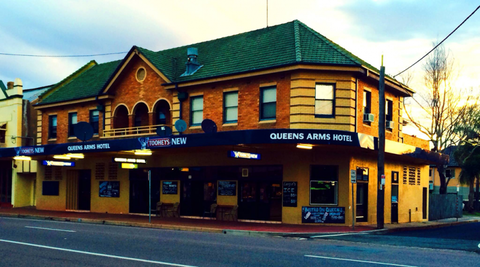 Queens Arms Hotel - Melbourne Tourism 0