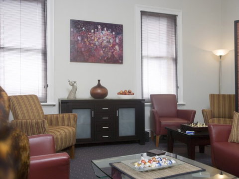 Auldington Hotel - Melbourne Tourism 4