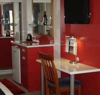 Avaleen Lodge Motor Inn - Melbourne Tourism