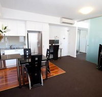 B7 Honeysuckle Apartments - Melbourne Tourism