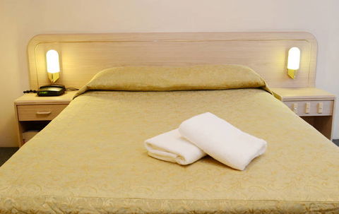 Motel 10 - Melbourne Tourism 1