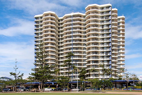 Beach House Seaside Resort - Melbourne Tourism 0