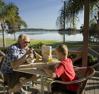 Belmont Pines Lakeside Holiday Park - Melbourne Tourism