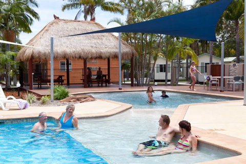 Blue Dolphin Holiday Resort - Melbourne Tourism 2