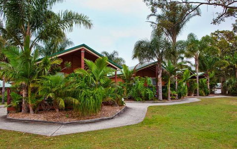 Blue Dolphin Holiday Resort - Melbourne Tourism 5