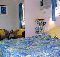 Bottle Tree Gardens Motel - Melbourne Tourism