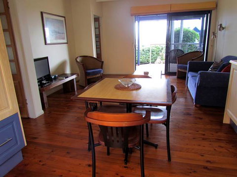 Club Yamba Luxury Hilltop Villas - Melbourne Tourism 1