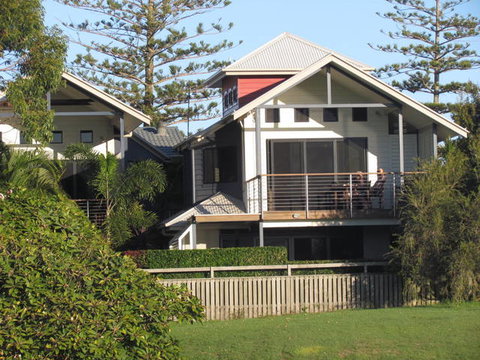Club Yamba Luxury Hilltop Villas - Melbourne Tourism 5