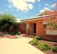 Colonial Court Villas Serviced Apartments - Melbourne Tourism