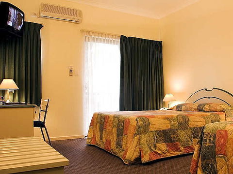 Country Comfort Inter City Hotel & Apartments - Melbourne Tourism 1