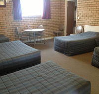 Country Manor Motor Inn