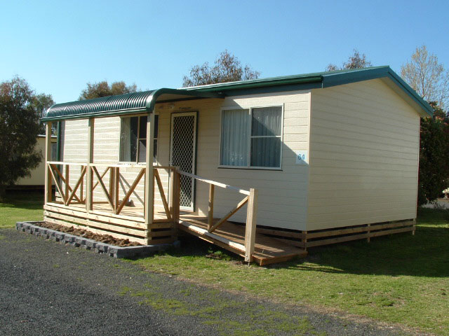 Country Road Caravan Park - Melbourne Tourism