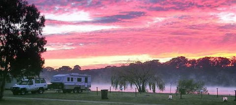 Beaufort Lake Caravan Park - Melbourne Tourism 3
