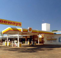 Threeways Roadhouse Tourist Park - Melbourne Tourism