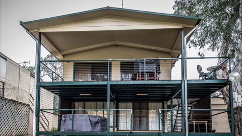 River Shack Rentals - Blanchetown - Melbourne Tourism 0