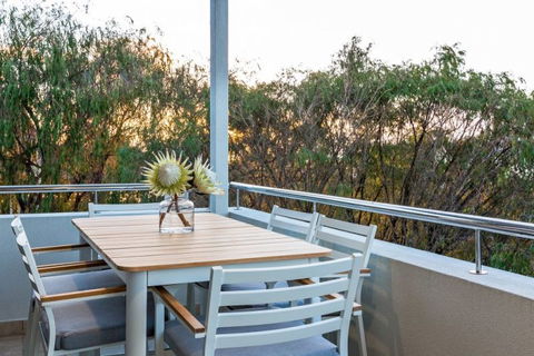 Azure Holiday House - Melbourne Tourism 18