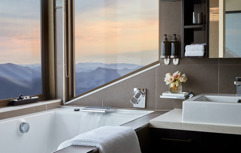 Breathtaker All Suite Hotel & Spa - Melbourne Tourism 8