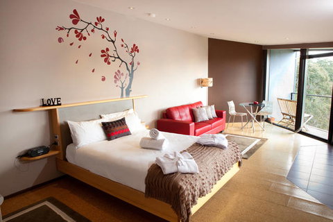 Eagle View Escape - Melbourne Tourism 1