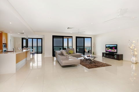 Eagles Nest - Melbourne Tourism 0