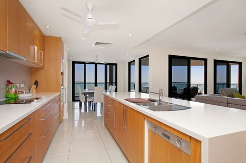 Eagles Nest - Melbourne Tourism 1