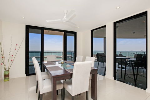 Eagles Nest - Melbourne Tourism 3