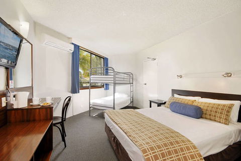 East Port Motor Inn - Melbourne Tourism 2
